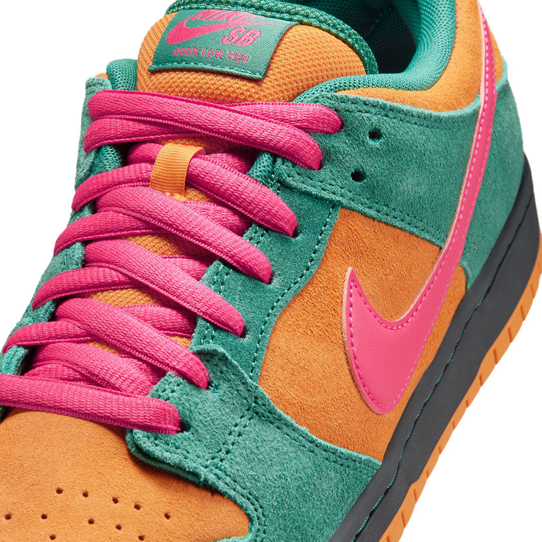 NIKE SB（ナイキ スケートボーディング）| NIKE SB DUNK LOW PRO "GREEN NOISE / WATERMELON" | スノーボード・スケートボードのTACTICS JAPAN