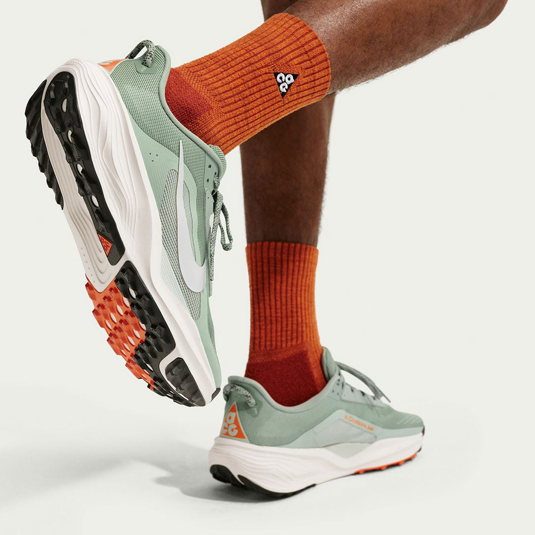 NIKE ACG（ナイキ エーシージー）| NIKE ACG PEGASUS TRAIL / JADE HORIZON/SAFETY ORANGE | スノーボード・スケートボードのTACTICS JAPAN