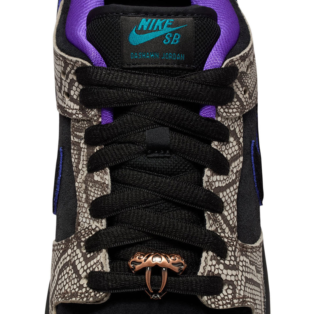 NIKE SB（ナイキ スケートボーディング）| NIKE SB DUNK LOW PRO QS "DASHAWN JORDAN"  | スノーボード・スケートボードのTACTICS JAPAN