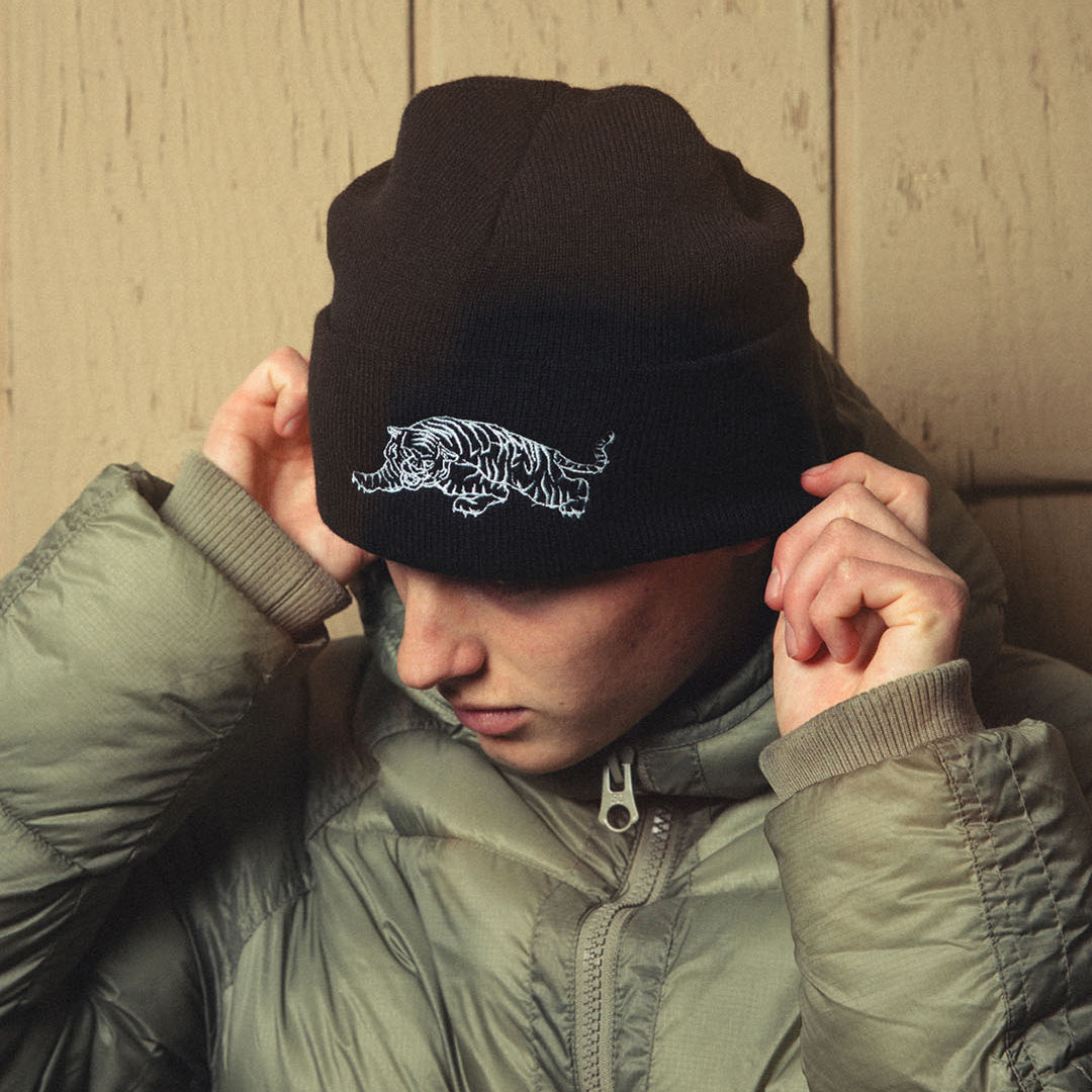 LO-RES（ローレス）| LEISURE BEANIE / BLACK | スノーボード・スケートボードのTACTICS JAPAN