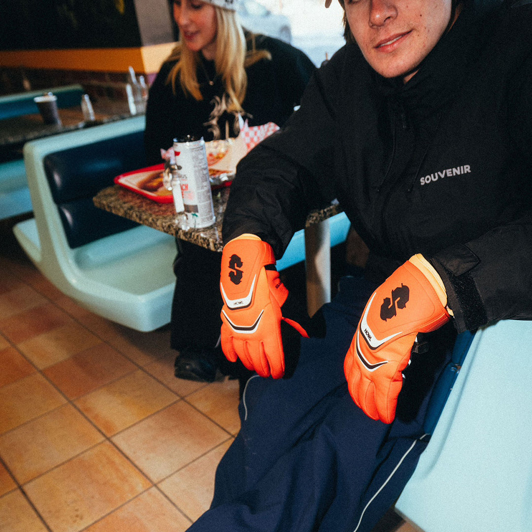 HOWL SUPPLY（ハウル サプライ）| SOUVENIR X HOWL GLOVE 2026 / FIRE