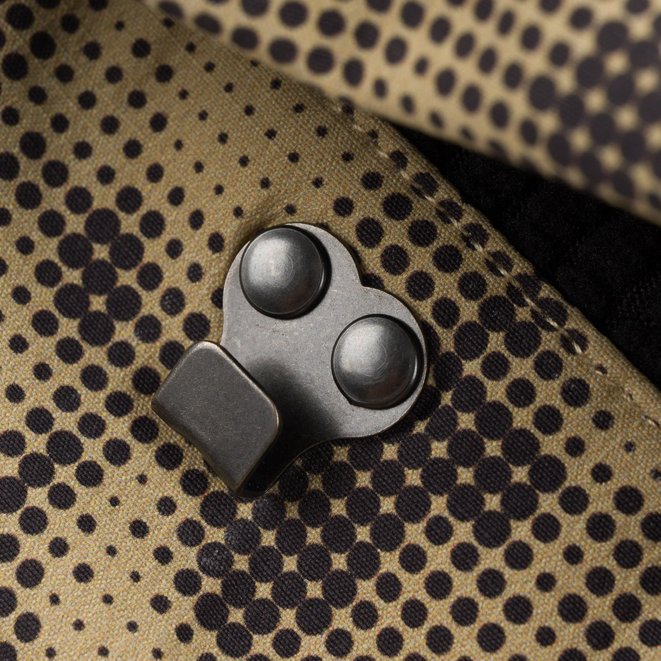 SOUVENIR SNOWBOARDING （スーベニア スノーボーディング）| PARACHUTE PANT 2026 / BROWN BLOTCH PRINT | スノーボード・スケートボードのTACTICS JAPAN