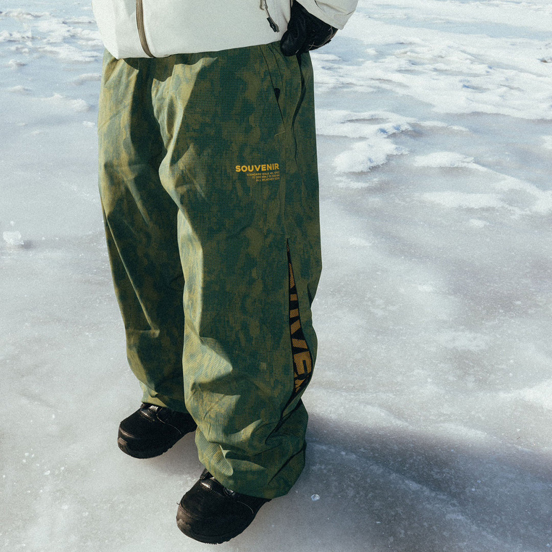SOUVENIR SNOWBOARDING （スーベニア スノーボーディング）| PARACHUTE PANT 2026 / ARMY BLOTCH PRINT | スノーボード・スケートボードのTACTICS JAPAN