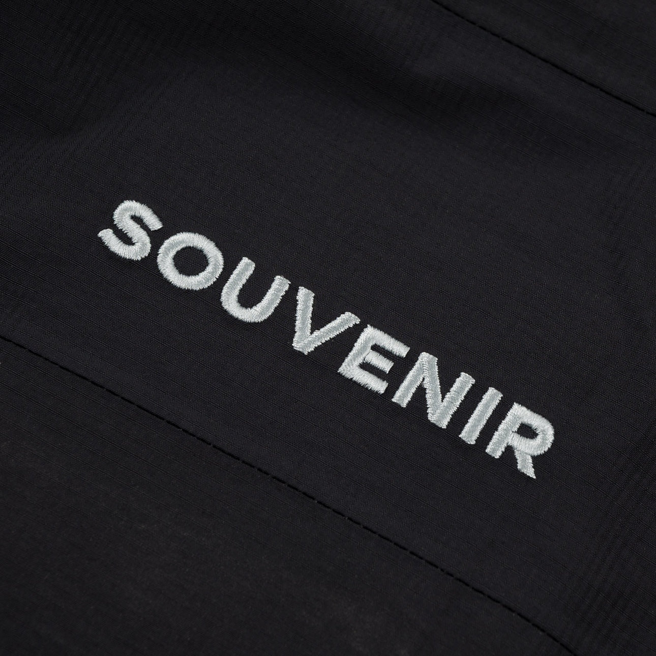 SOUVENIR SNOWBOARDING （スーベニア スノーボーディング）| 3 PLY RIPSTOP JACKET 2026 / BLACK | スノーボード・スケートボードのTACTICS JAPAN