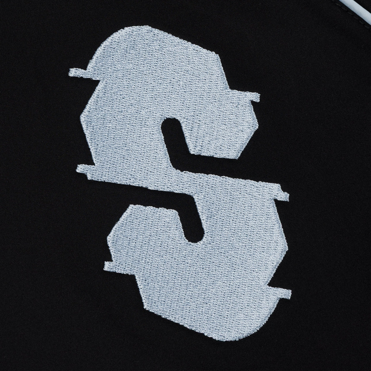 SOUVENIR SNOWBOARDING （スーベニア スノーボーディング）| INSULATED TRACK JACKET 2026 / BLACK | スノーボード・スケートボードのTACTICS JAPAN