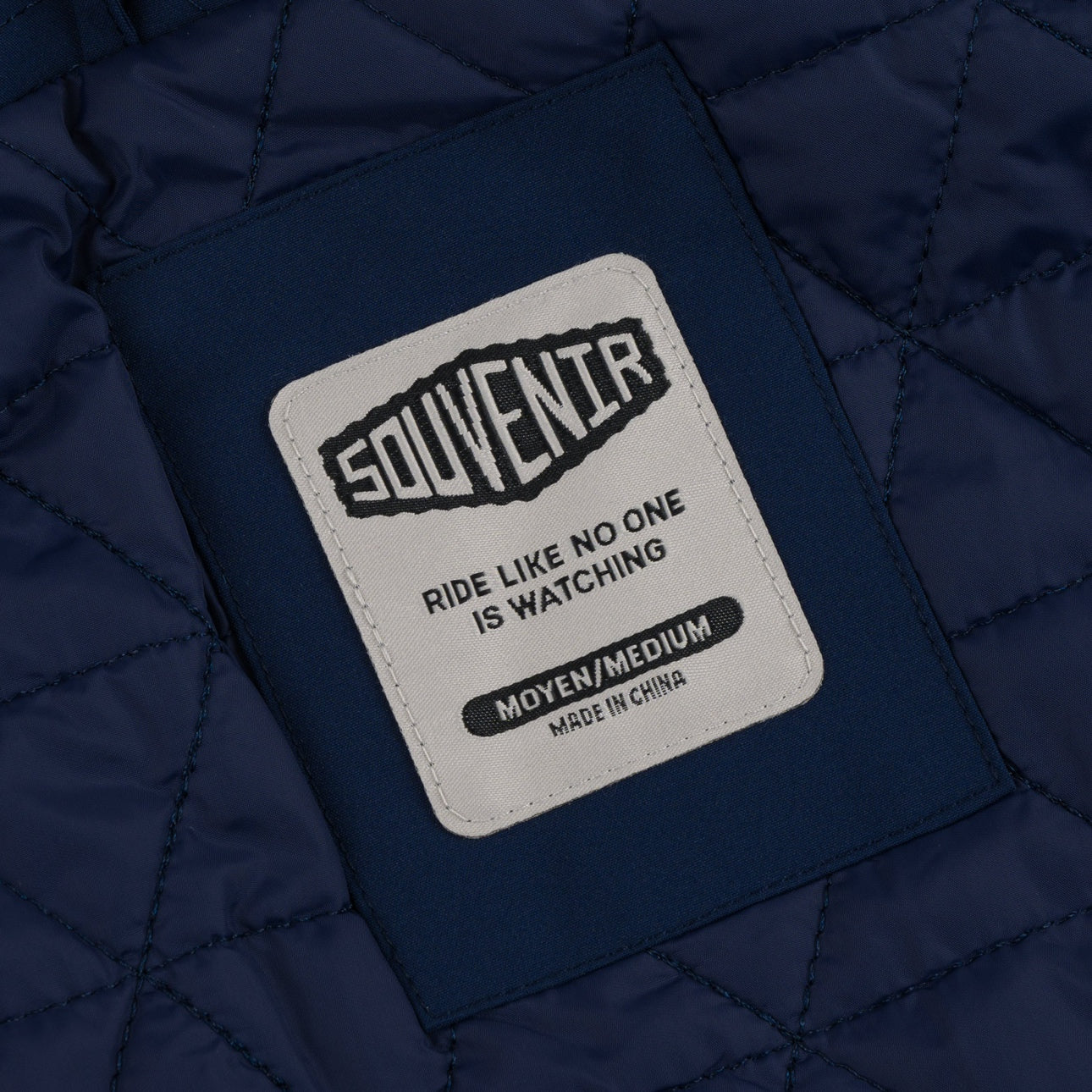 SOUVENIR SNOWBOARDING （スーベニア スノーボーディング）| INSULATED TRACK JACKET 2026 / NAVY | スノーボード・スケートボードのTACTICS JAPAN