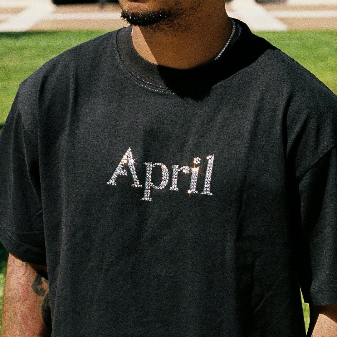 APRIL SKATEBOARDS（エイプリル スケートボード）| RHINESTONE TEE / BLACK | スノーボード・スケートボードのTACTICS JAPAN