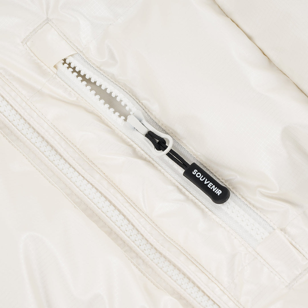 SOUVENIR SNOWBOARDING （スーベニア スノーボーディング）| MOUNTAIN PUFFY 2026 / MARSHMALLOW | スノーボード・スケートボードのTACTICS JAPAN