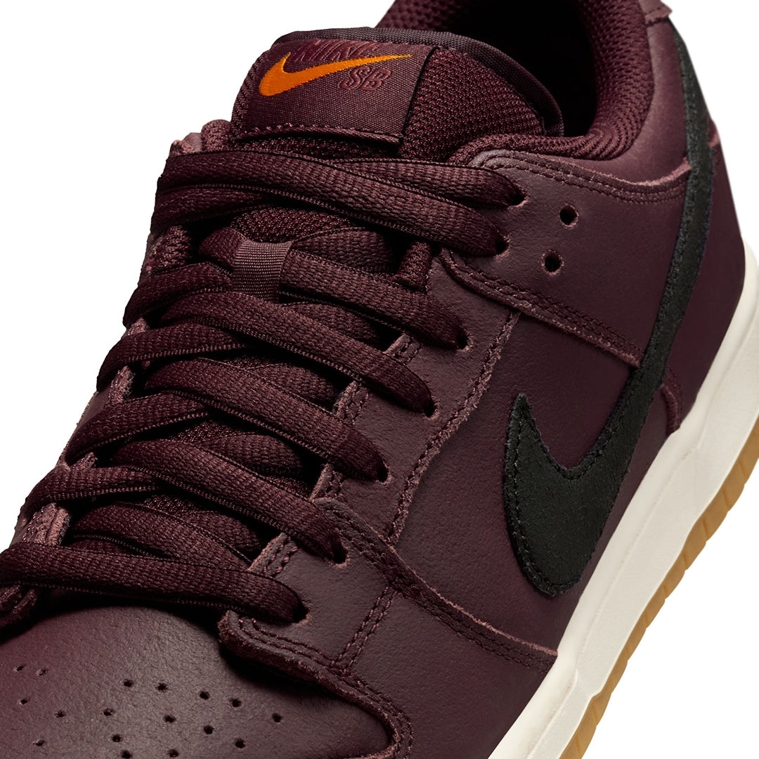 NIKE SB DUNK LOW PRO ISO "Burgundy Crush"