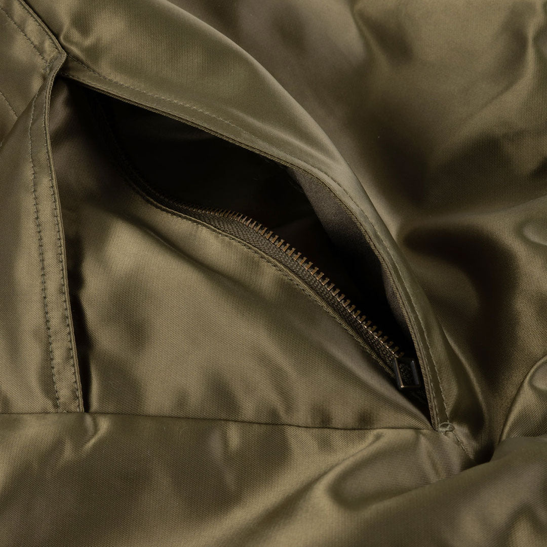 UNILITY BOMBER JACKET / OLIVE