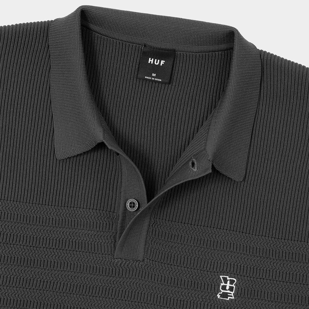 HUF WORLDWIDE（ハフ ワールドワイド）| MEGABLAST KNIT POLO TOP / CHARCOAL | スノーボード・スケートボードのTACTICS JAPAN