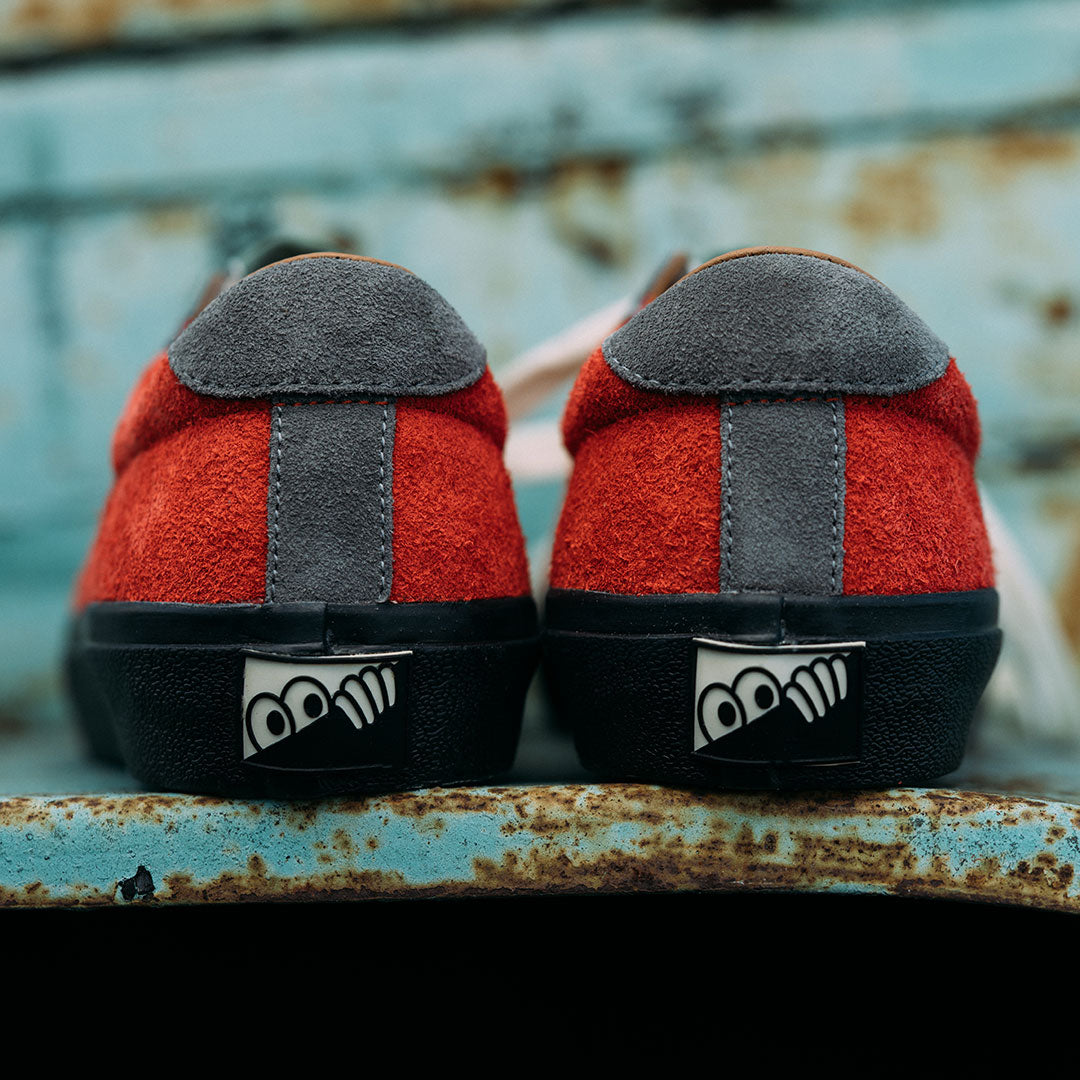 LAST RESORT AB（ラストリゾート エービー）| VM004 MILIC / RED CLAY/GREY/BLACK | スノーボード・スケートボードのTACTICS JAPAN