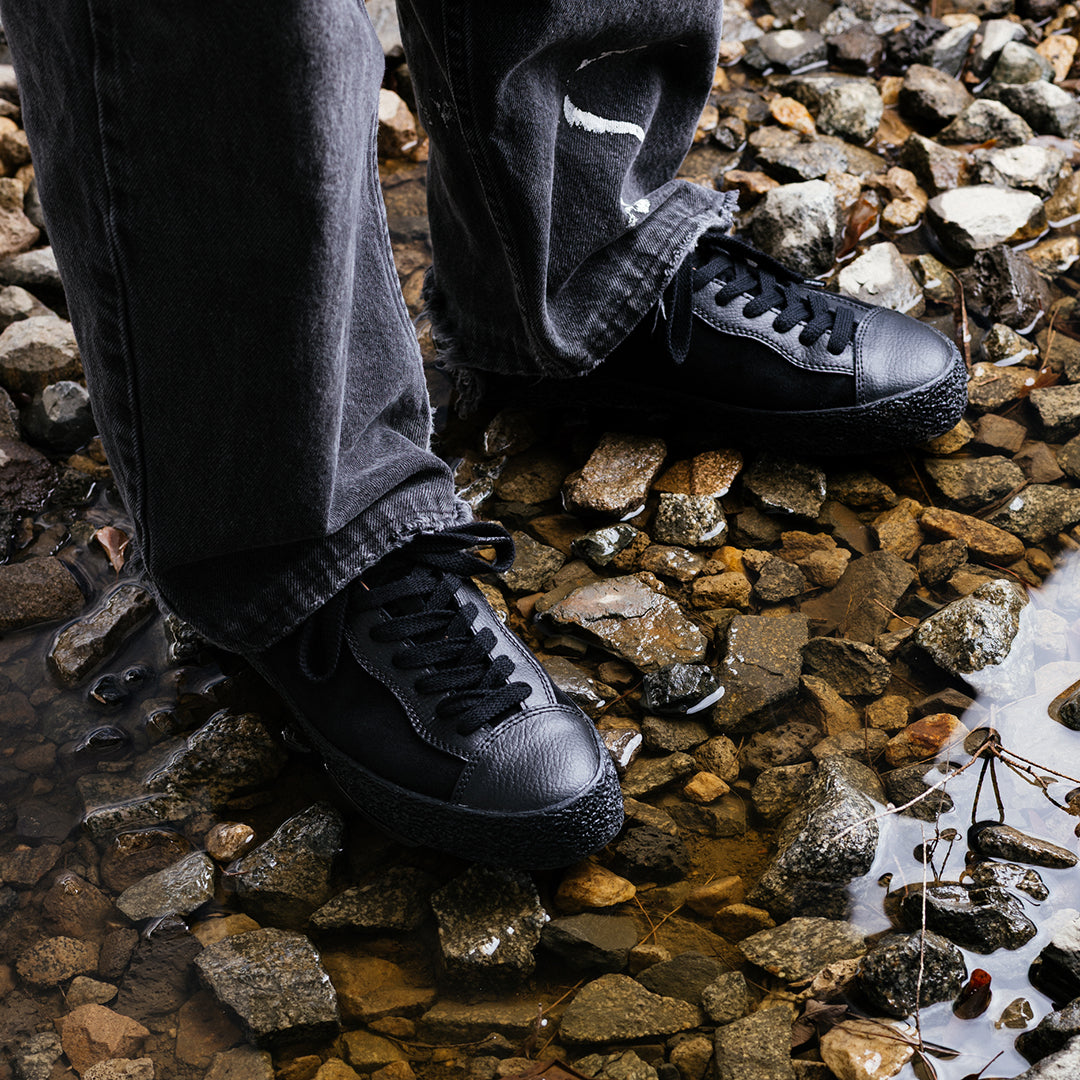 LAST RESORT AB（ラスト リゾート エービー） | VM002 Suede Leather / BLACK/BLACK | VM006 MOC / PONY HAIR LEATHER BLACK/BLACK | スノーボード・スケートボードのTACTICS JAPAN