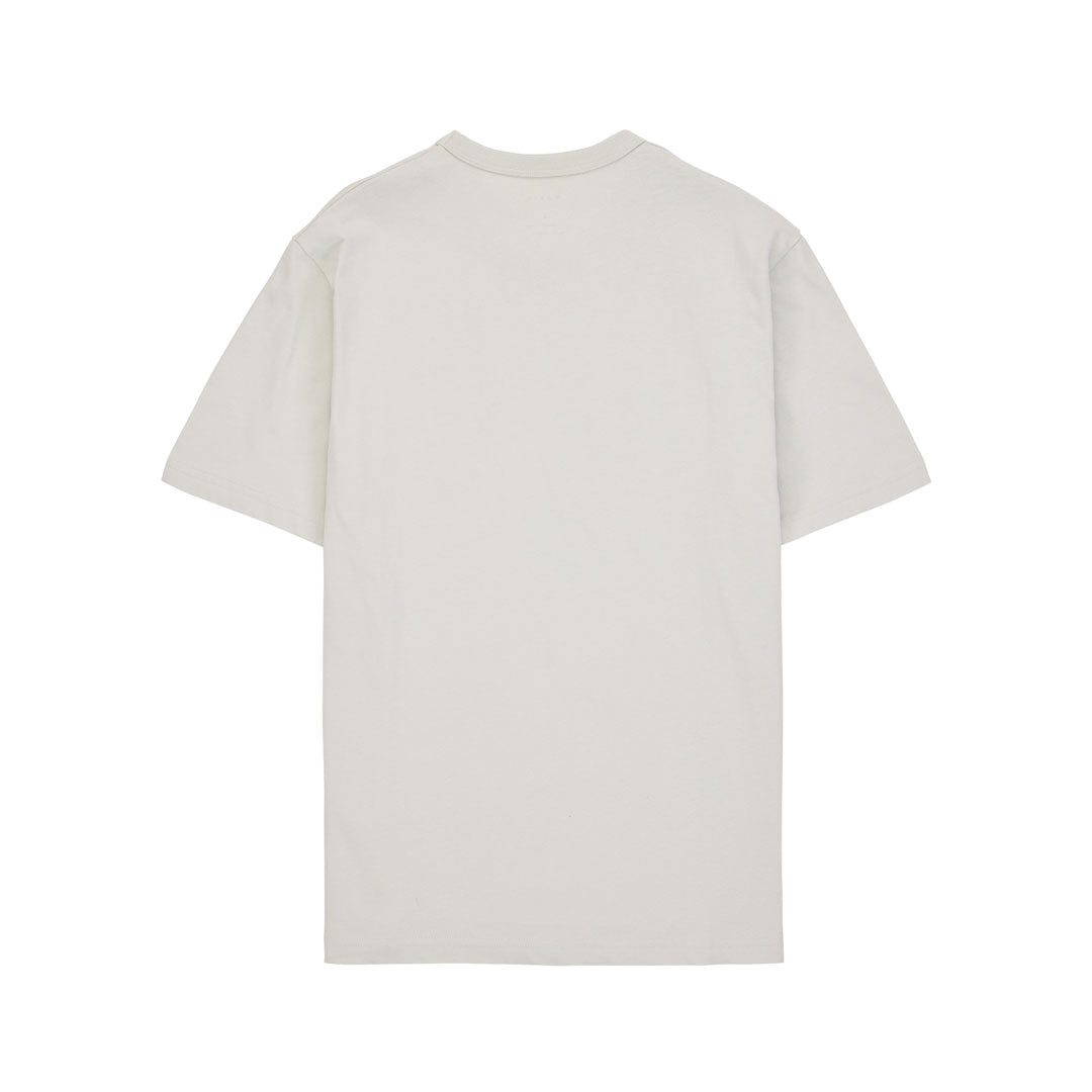 FORUM SNOWBOARDS（フォーラム スノーボード）| MAKIA X FORUM JAMIE T-SHIRT / GRAY | スノーボード・スケートボードのTACTICS JAPAN