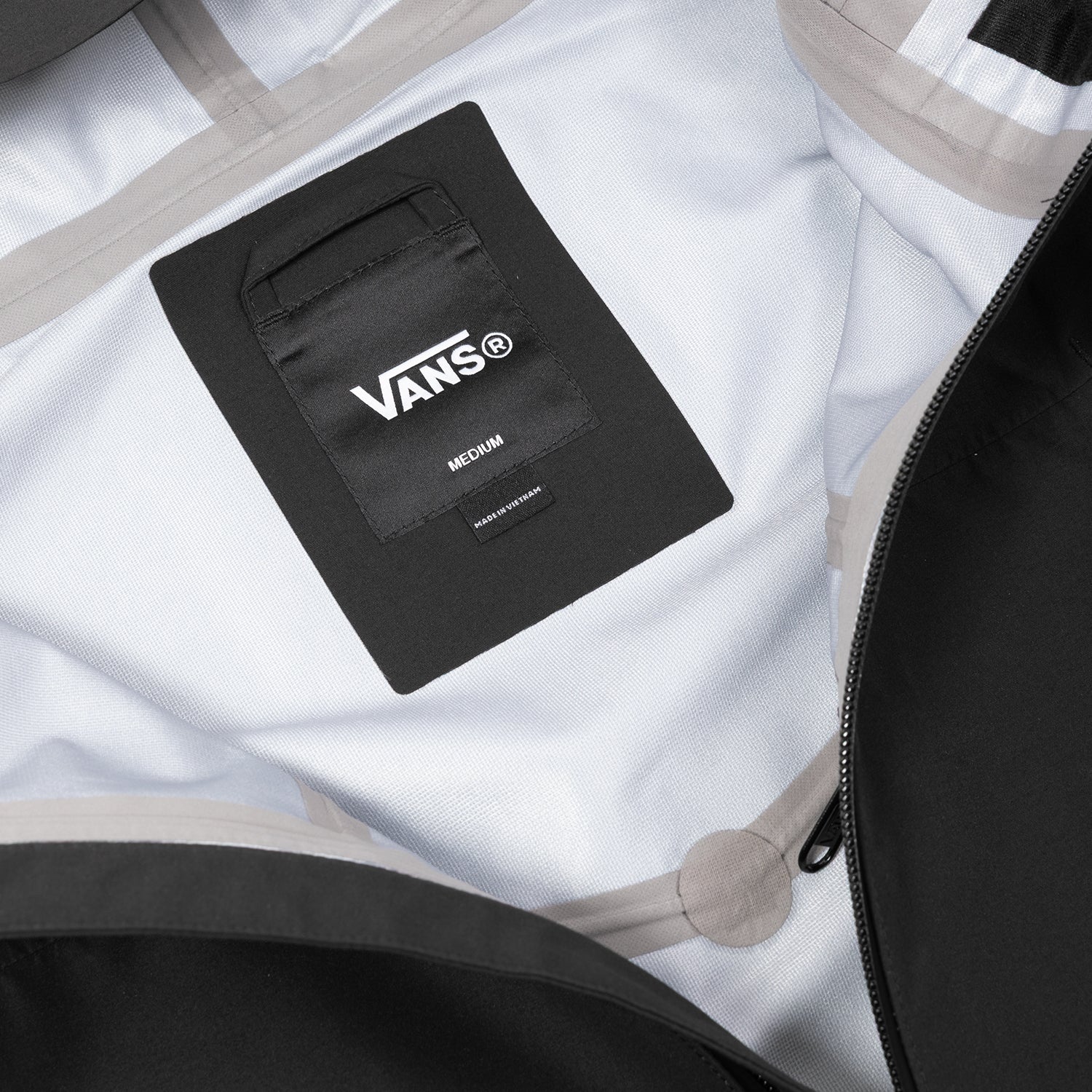 VANS SNOW（ヴァンズ スノー）| MTE HI-COUNTRY JACKET / BLACK 2026 | スノーボード・スケートボードのTACTICS JAPAN