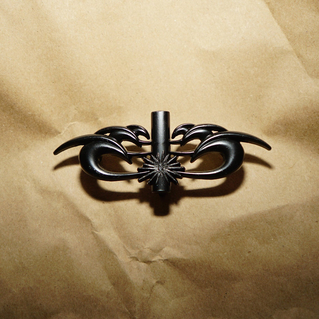 STINGWATER（スティングウォーター）| MOSES STUDDED THIN BELT / BLACK TITANIUM | スノーボード・スケートボードのTACTICS JAPAN