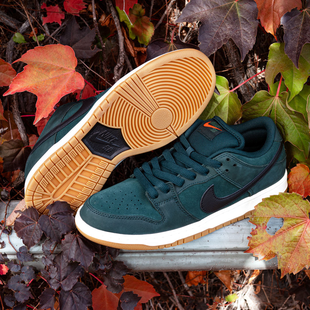 NIKE SB（ナイキ スケートボーディング）| NIKE SB DUNK LOW PRO ISO “DEEP FIR” | スノーボード・スケートボードのTACTICS JAPAN