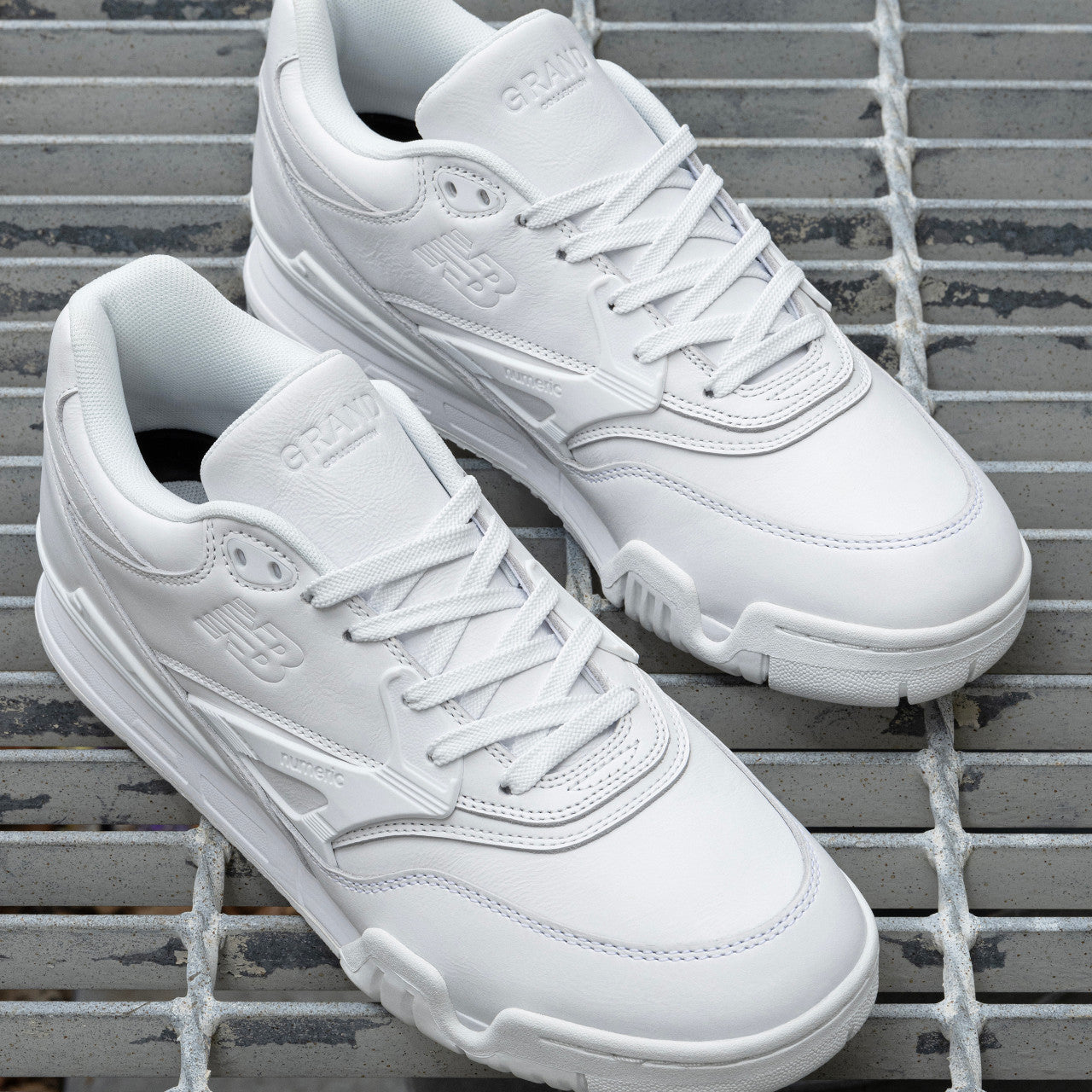 NEW BALANCE NUMERIC（ニューバランス ヌメリック）| NM770GNY "GRAND COLLECTION" / WHITE | スノーボード・スケートボードのTACTICS JAPAN
