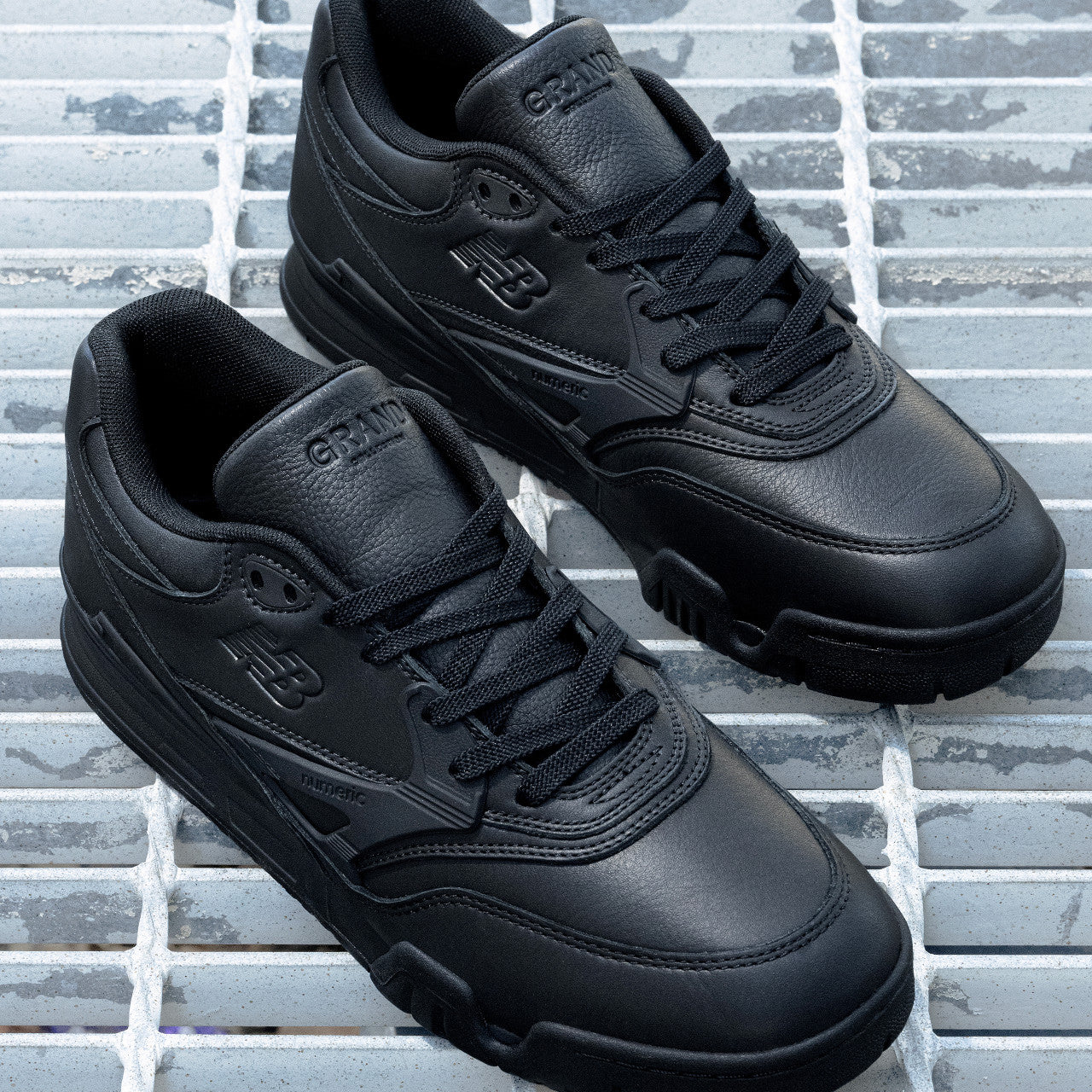 NEW BALANCE NUMERIC（ニューバランス ヌメリック）| NM770GRD 