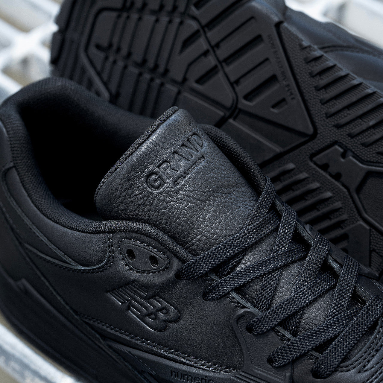 NEW BALANCE NUMERIC（ニューバランス ヌメリック）| NM770GRD "GRAND COLLECTION" / BLACK | スノーボード・スケートボードのTACTICS JAPAN