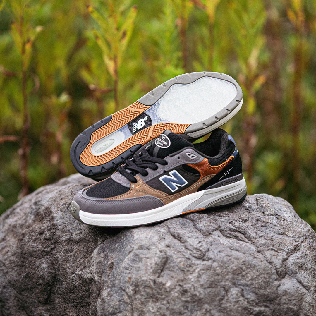 NM933MLT ANDREW REYNOLDS