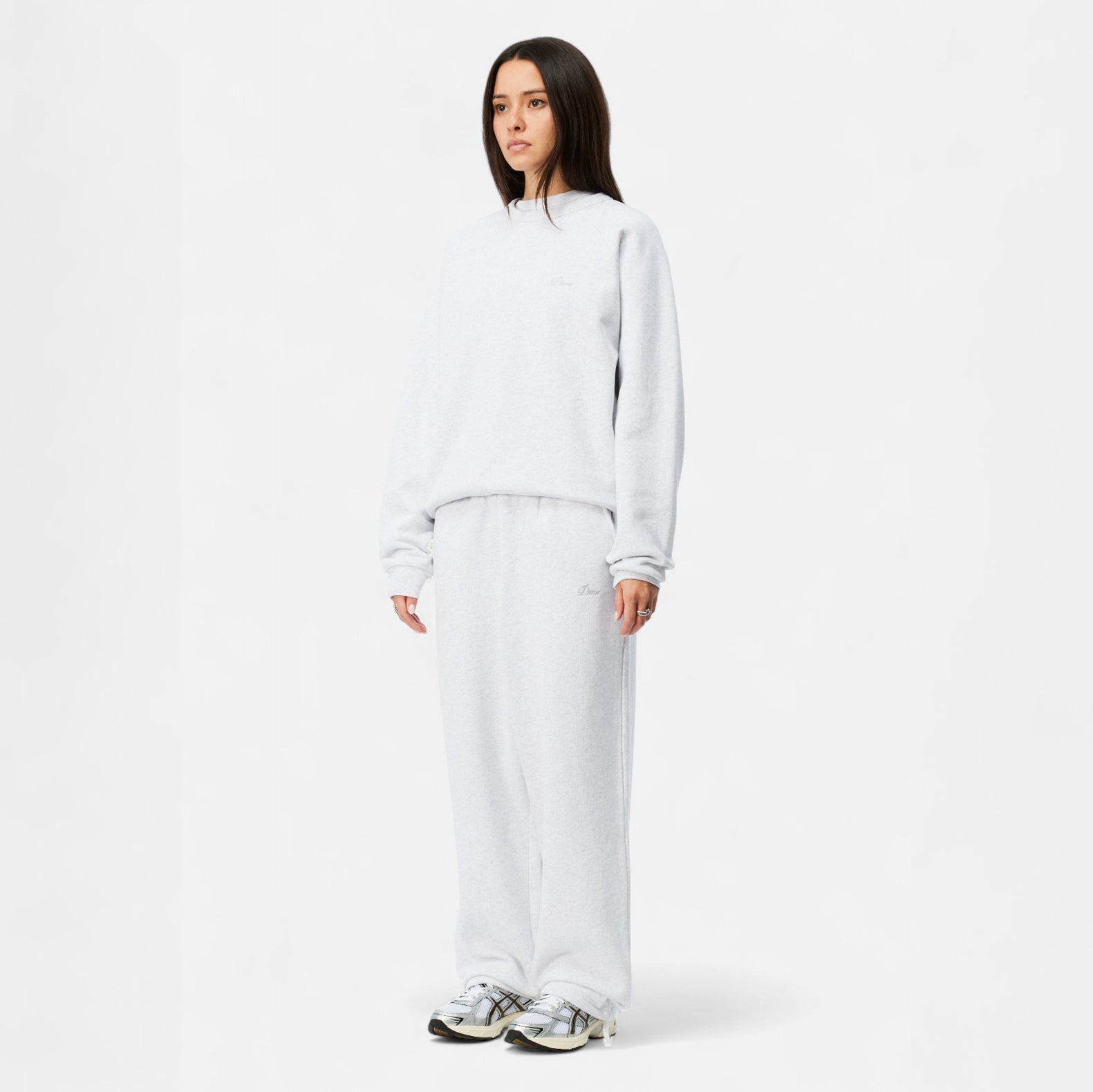 CURSIVE SMALL LOGO SWEATPANTS / ASH