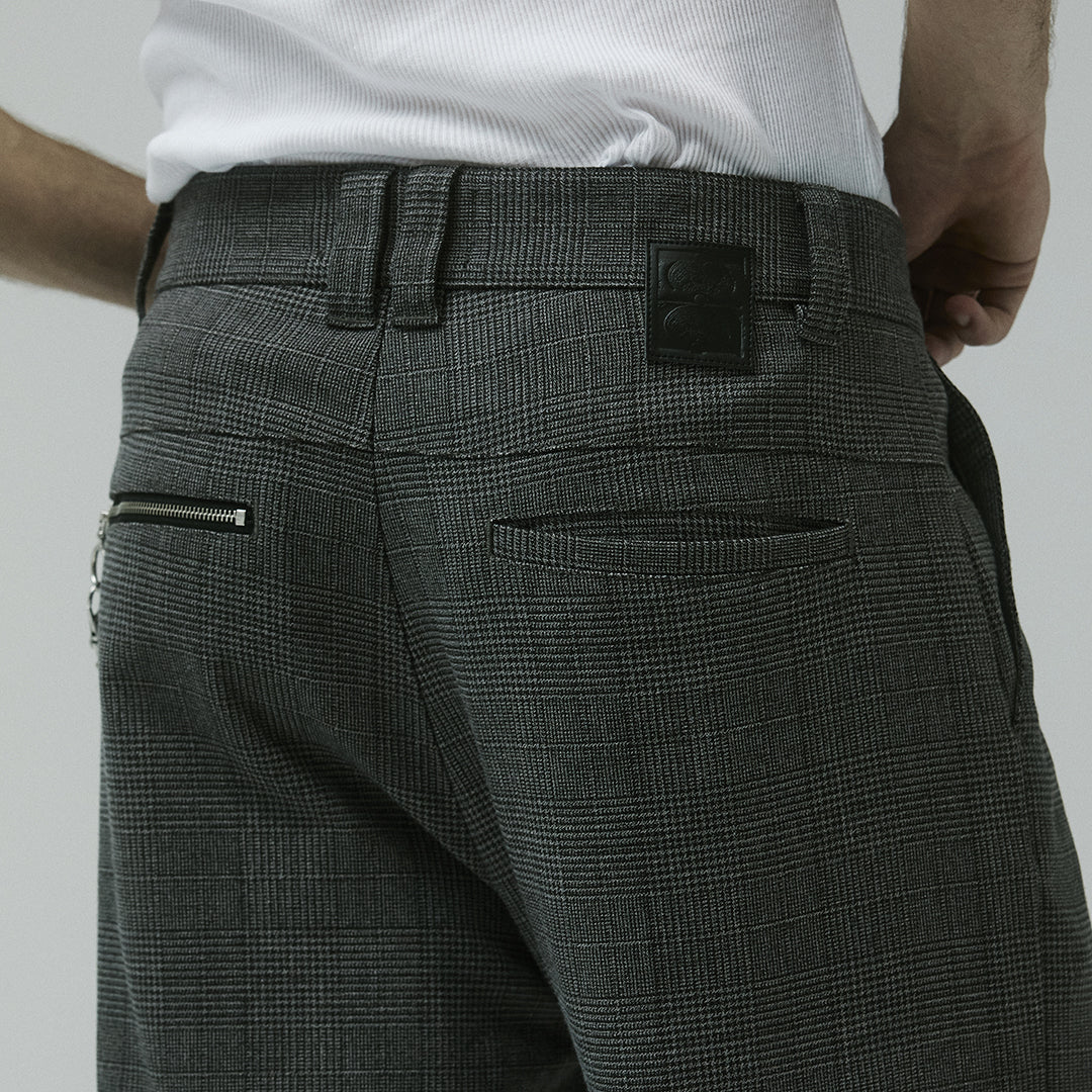 FORMER（フォーマー）| SERPENT HARMONY PANT / BLACK | スノーボード・スケートボードのTACTICS JAPAN
