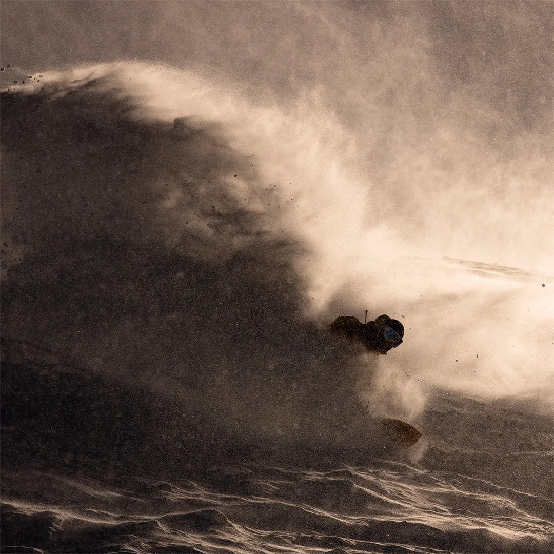 JONES SNOWBOARDS（ジョーンズ スノーボード）| STORM CHASER SNOWBOARD 2026 | スノーボード・スケートボードのTACTICS JAPAN