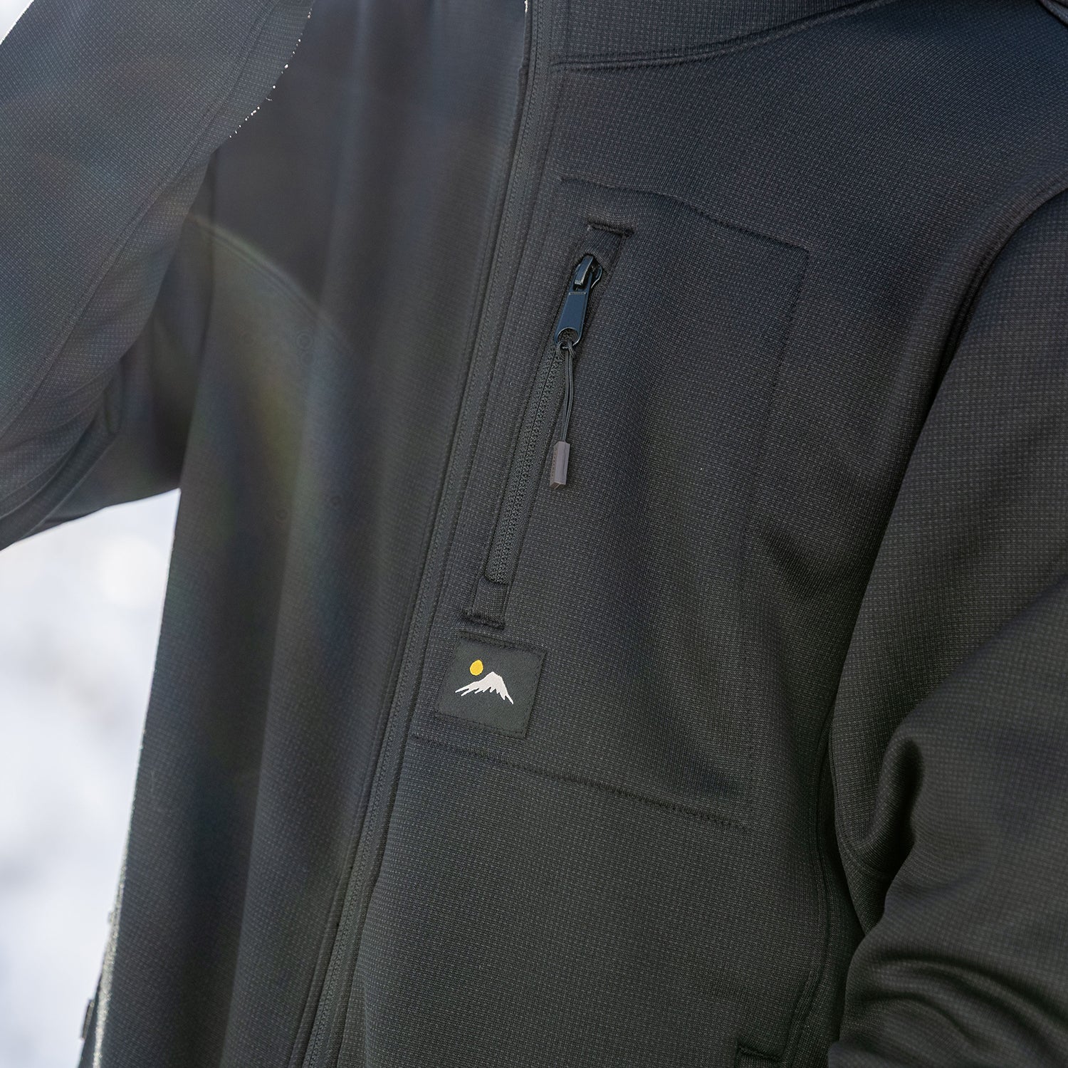 CASCADIA POLARTEC MICROGRID ZIP HOODIE / BLACK