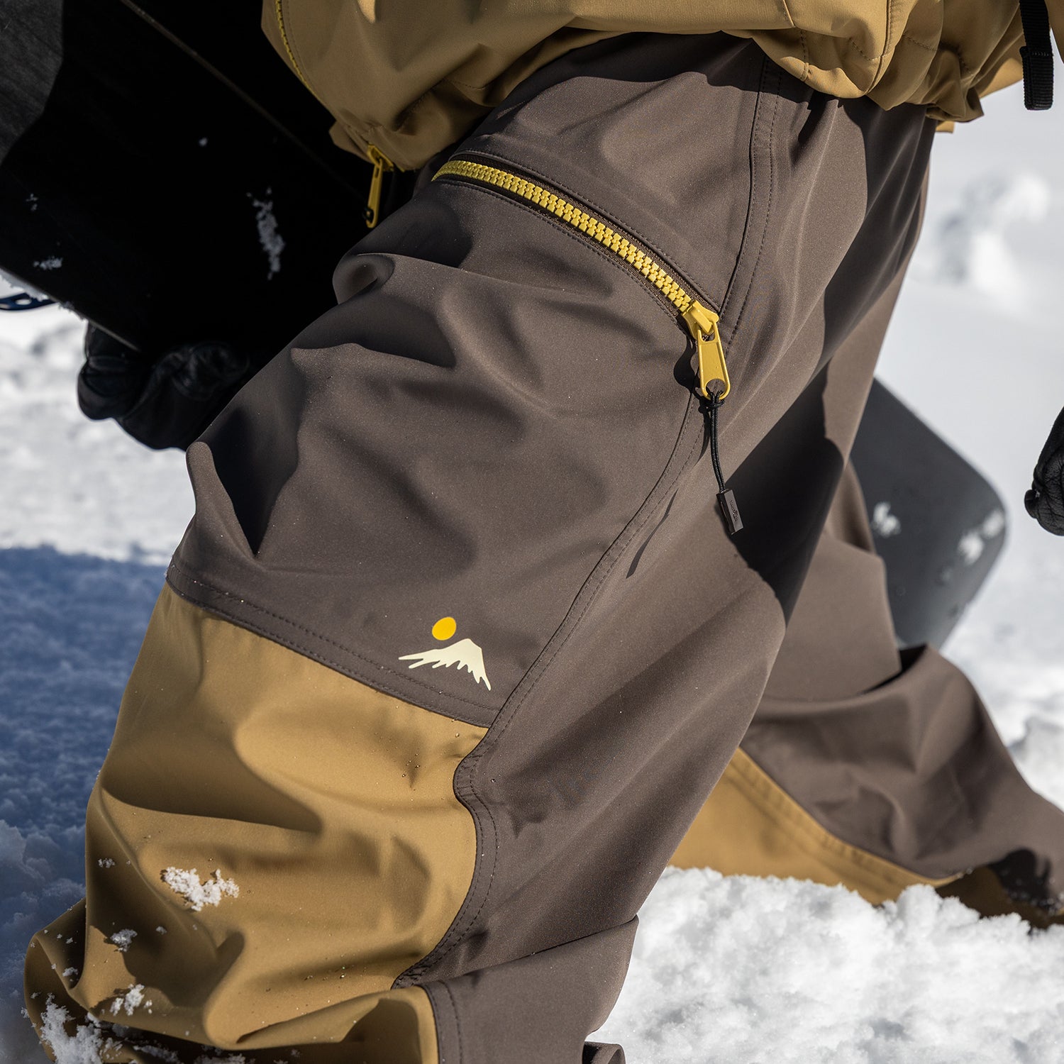 CASCADIA 3L WAVE PANTS / DARK EARTH
