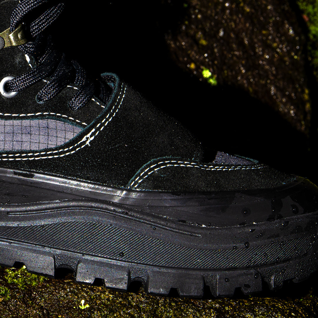 MOUNTAIN MID GORE-TEX INSULATED SHOE / BLACK