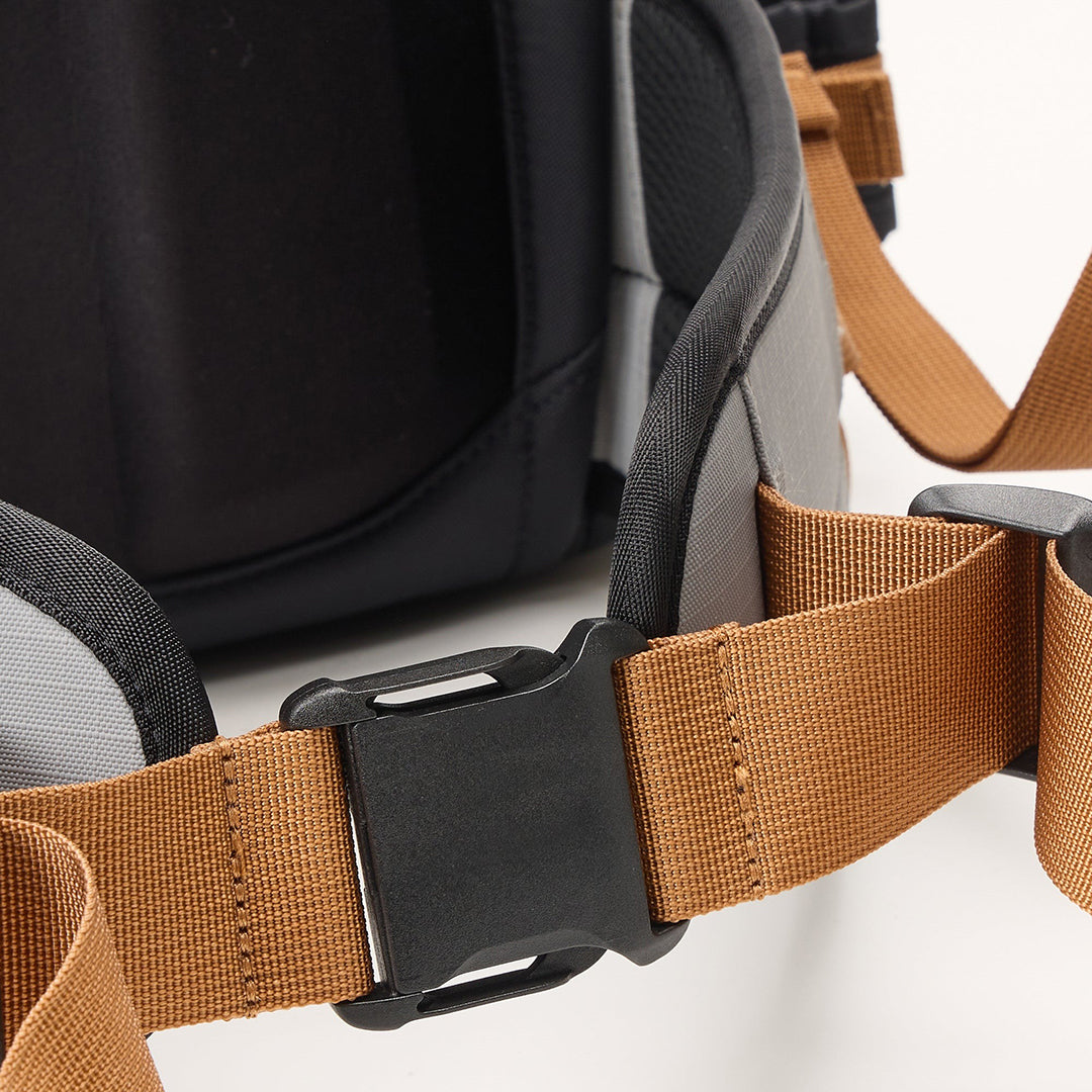 DAKINE（ダカイン）| TEAM POACHER BACKPACK 22L 2026 / RED GERARD