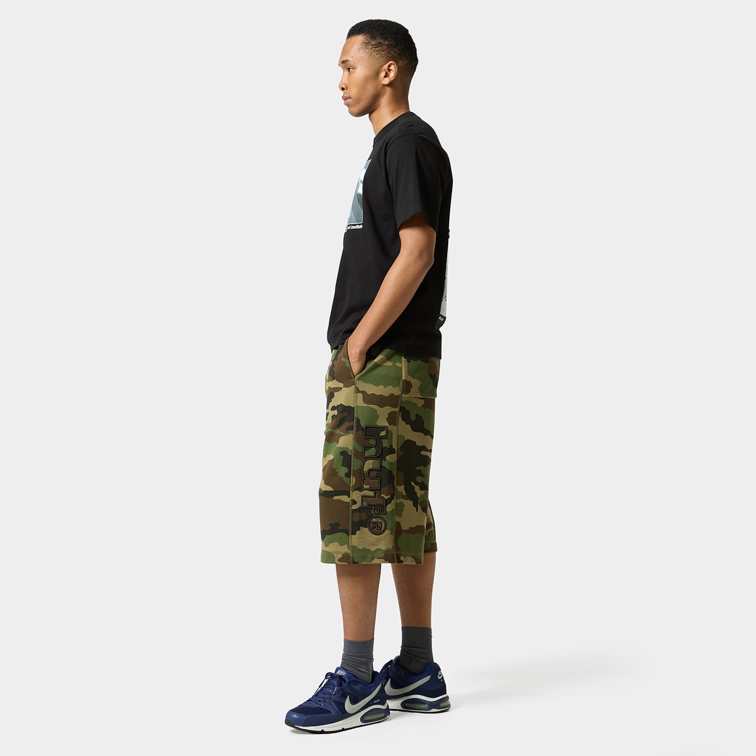 PAVED WITH GOLD S/S TEE / BLACK