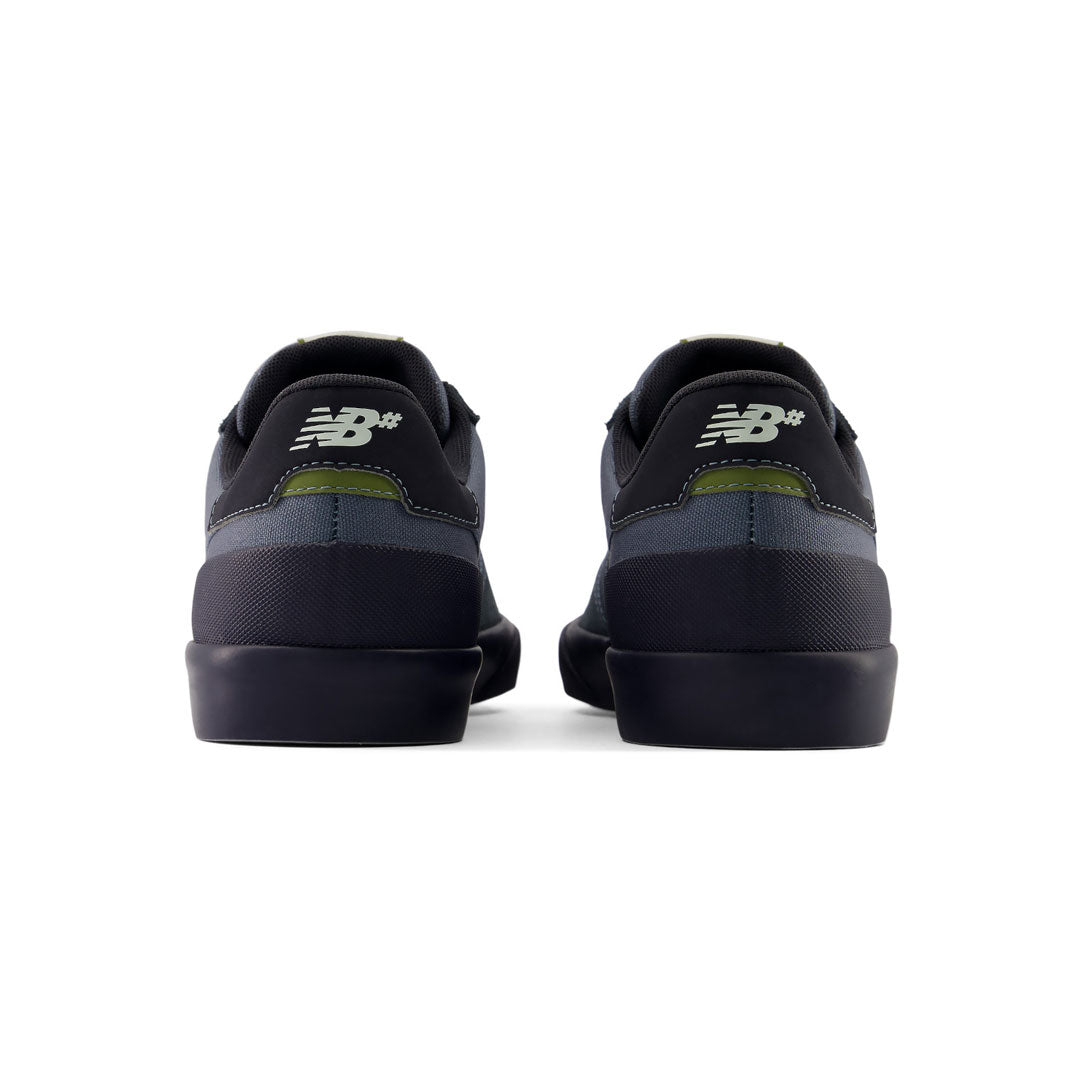 NEW BALANCE NUMERIC（ニューバランス ヌメリック）| UN272DNK | スノーボード・スケートボードのTACTICS JAPAN