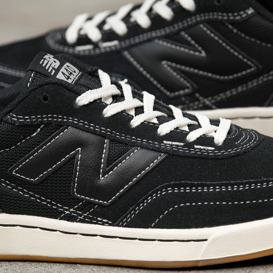 NEW BALANCE NUMERIC（ニューバランス ヌメリック）| UN440BCO V2 / BLACK WITH SEA SALT | スノーボード・スケートボードのTACTICS JAPAN