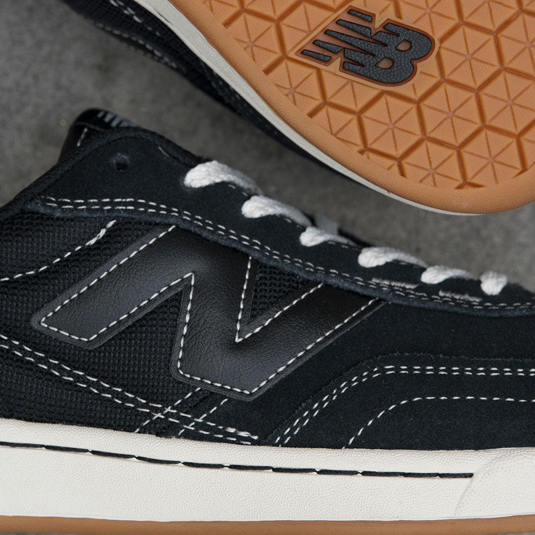 NEW BALANCE NUMERIC（ニューバランス ヌメリック）| UN440BCO V2 / BLACK WITH SEA SALT | スノーボード・スケートボードのTACTICS JAPAN