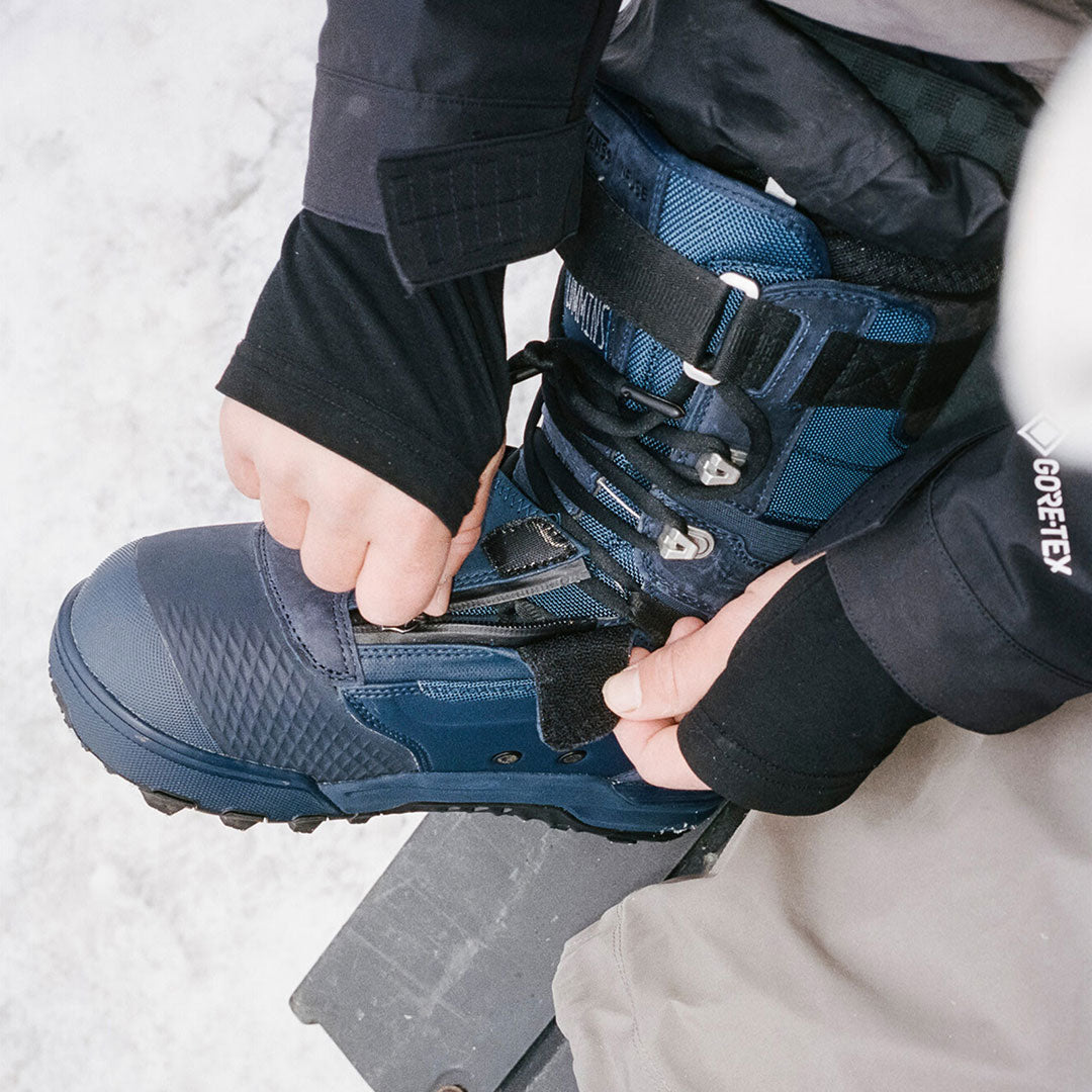 VANS SNOW（ヴァンズ スノー）| INFUSE SNOWBOARD BOOT 2027 / NAVY/BLACK | スノーボード・スケートボードのTACTICS JAPAN