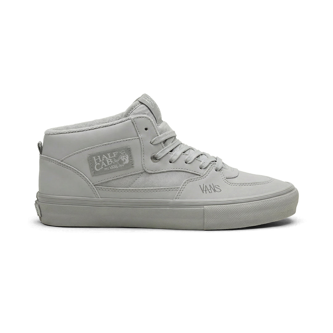 VANS（ヴァンズ）| SKATE HALF CAB ATIBA / LIGHT GRAY | スノーボード・スケートボードのTACTICS JAPAN