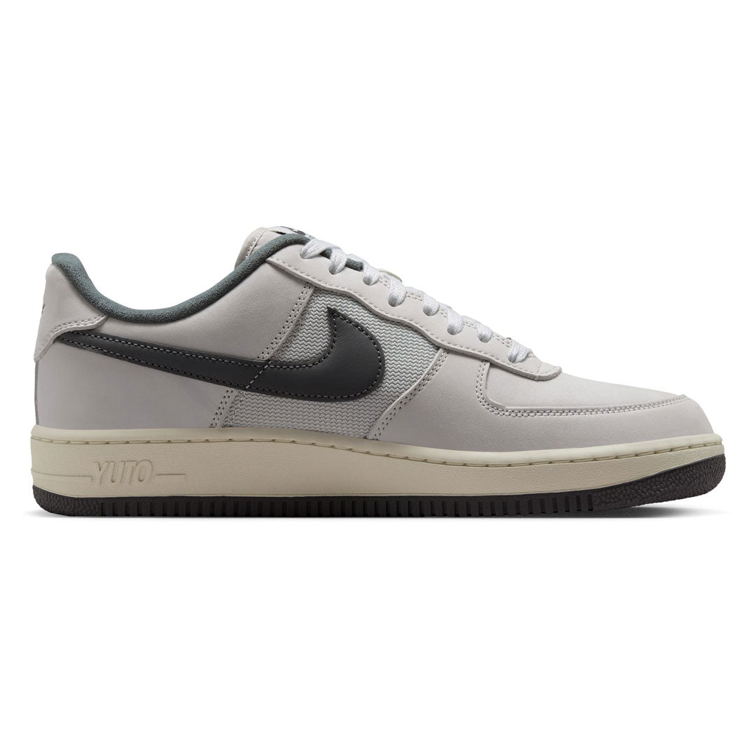 NIKE SB（ナイキ スケートボーディング）| NIKE SB QS AIR FORCE 1