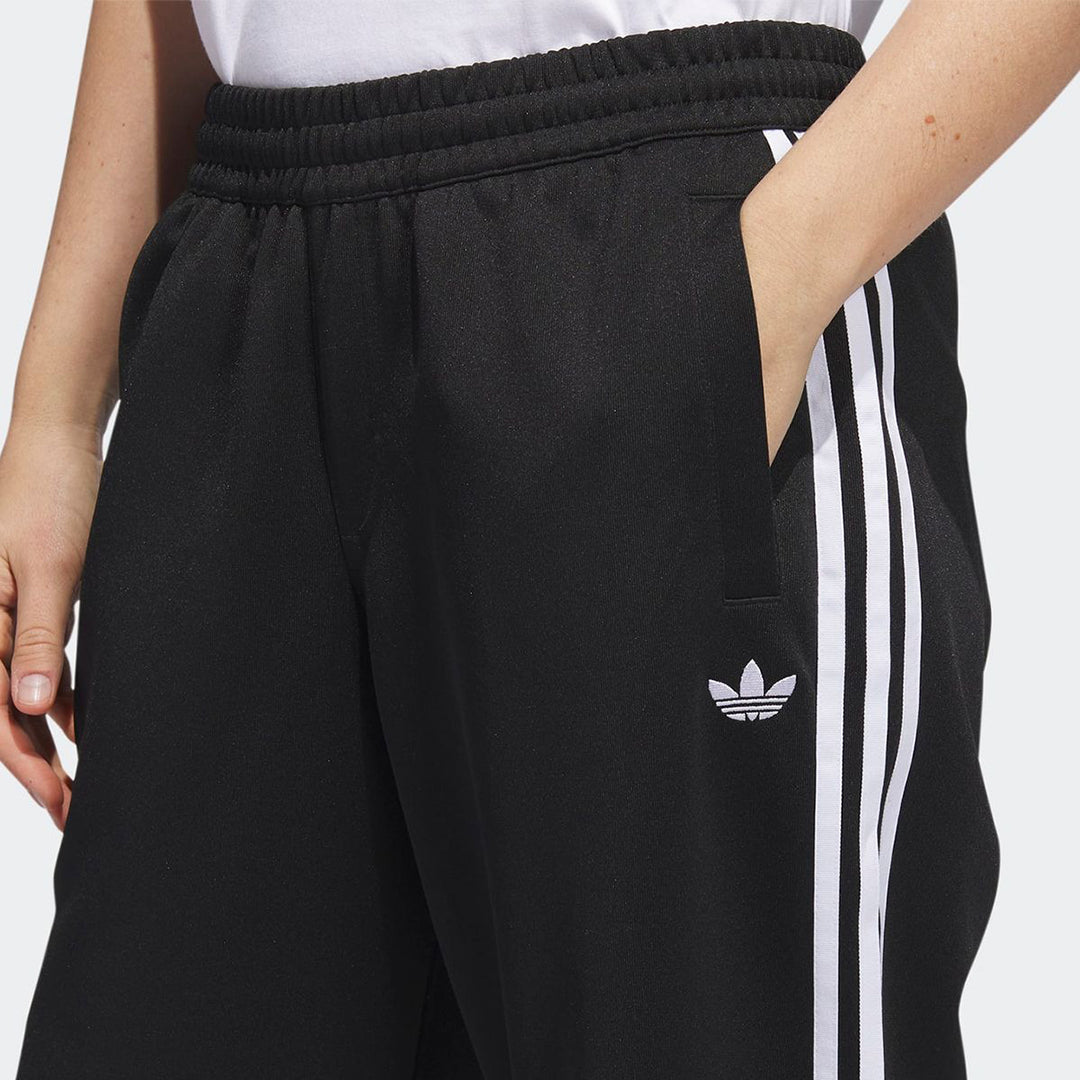 ADIDAS SKATEBOARDING（アディダス スケートボーディング）| SST TRACK PANTS / BLACK | スノーボード・スケートボードのTACTICS JAPAN