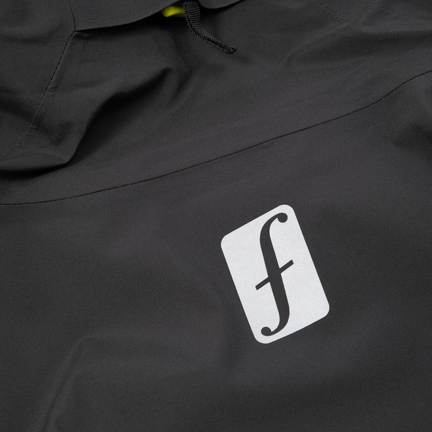 FORUM SNOWBOARDS（フォーラム スノーボード）| FORUM 3-LAYER BACKCOUNTRY JACKET / BLACK | スノーボード・スケートボードのTACTICS JAPAN