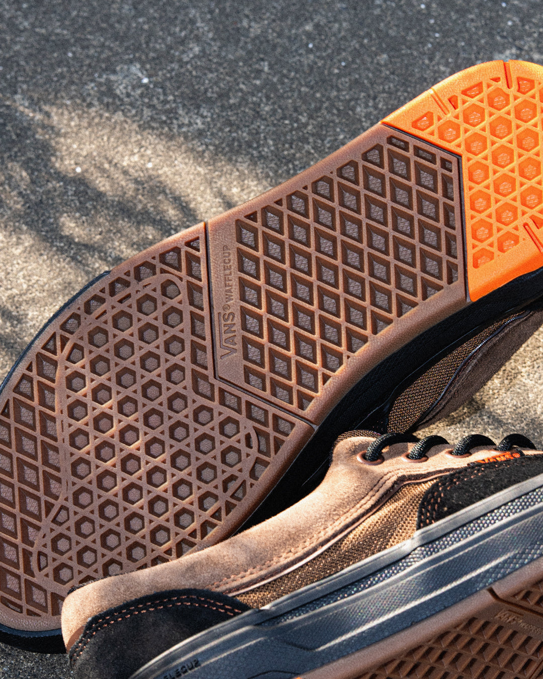 SKATE ERA WAFFLECUP / BLACK/BROWN