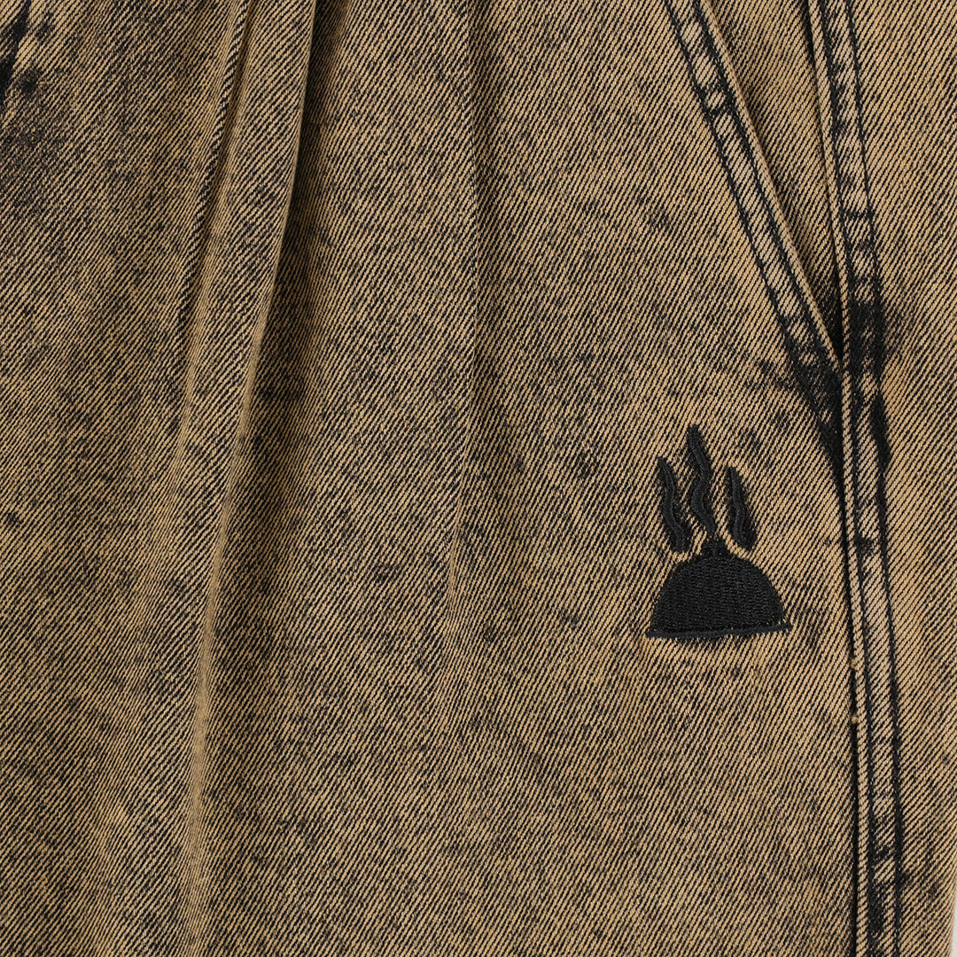TACTICS（タクティクス）| BUFFET PLEATED DENIM SHORTS / GOLD OVERDYE BLACK DENIM | スノーボード・スケートボードのTACTICS JAPAN