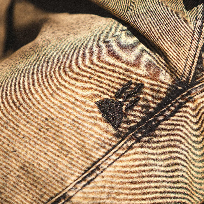 TACTICS（タクティクス）| BUFFET PLEATED DENIM SHORTS / GOLD OVERDYE BLACK DENIM | スノーボード・スケートボードのTACTICS JAPAN