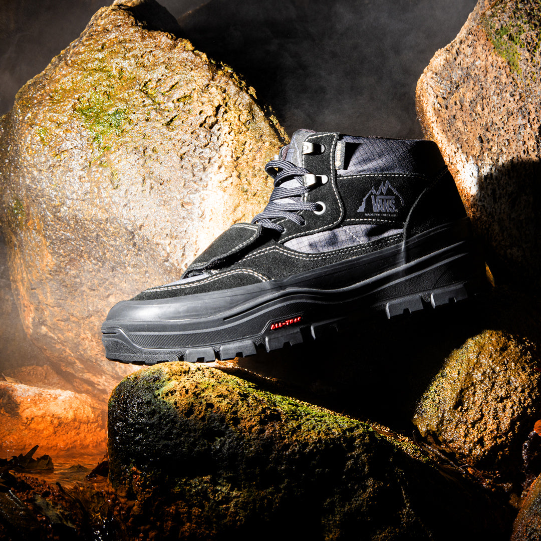 MOUNTAIN MID GORE-TEX INSULATED SHOE / BLACK