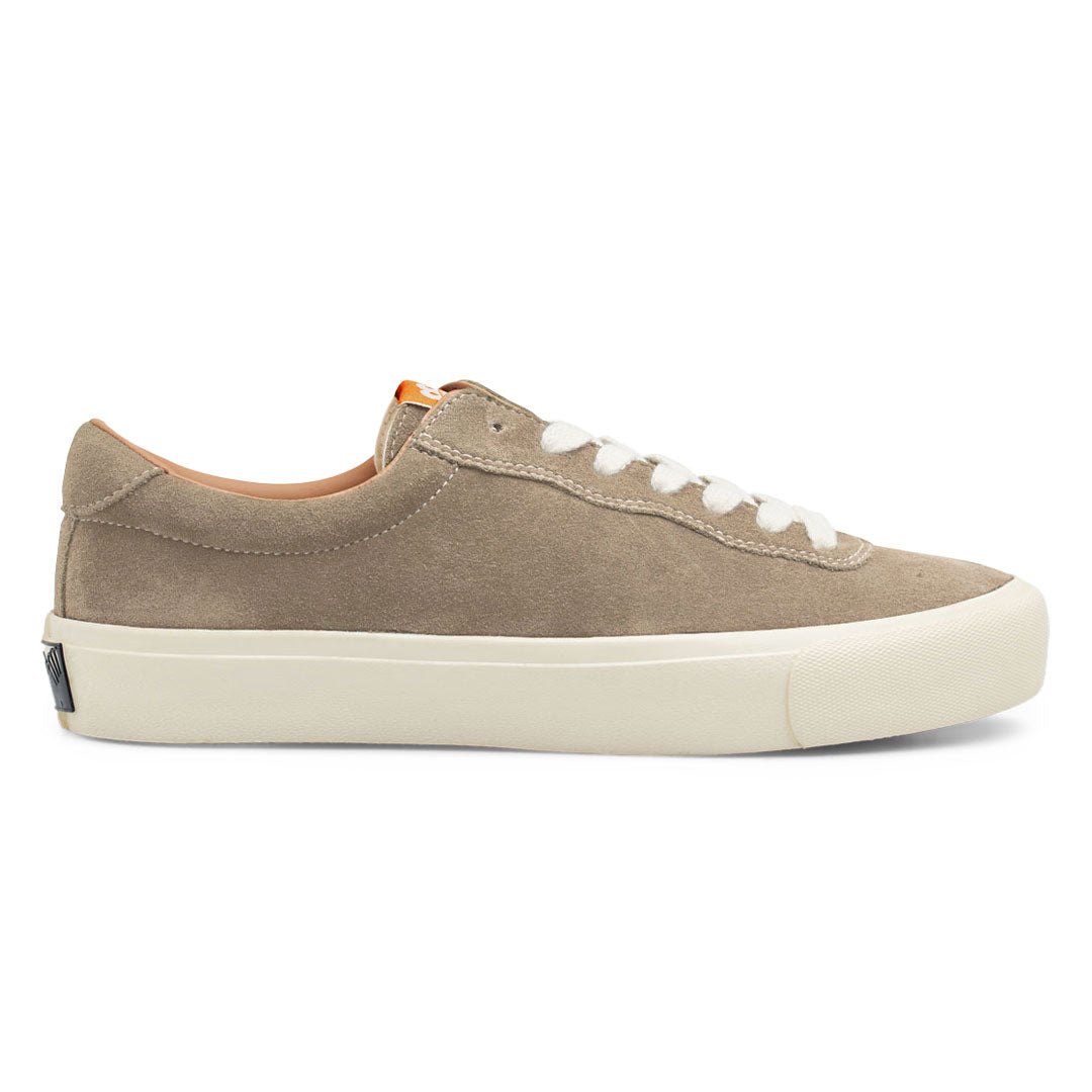 LAST RESORT AB（ラスト リゾート AB）| VM001-LO SUEDE / SAND/WHITE | スノーボード・スケートボードのTACTICS JAPAN