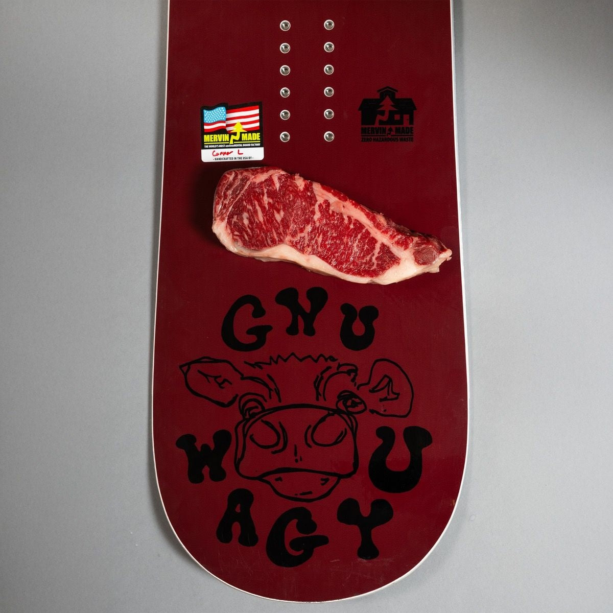 GNU SNOWBOARDS（グヌー スノーボード）| WAGYU SNOWBOARD 2026 | スノーボード・スケートボードのTACTICS JAPAN